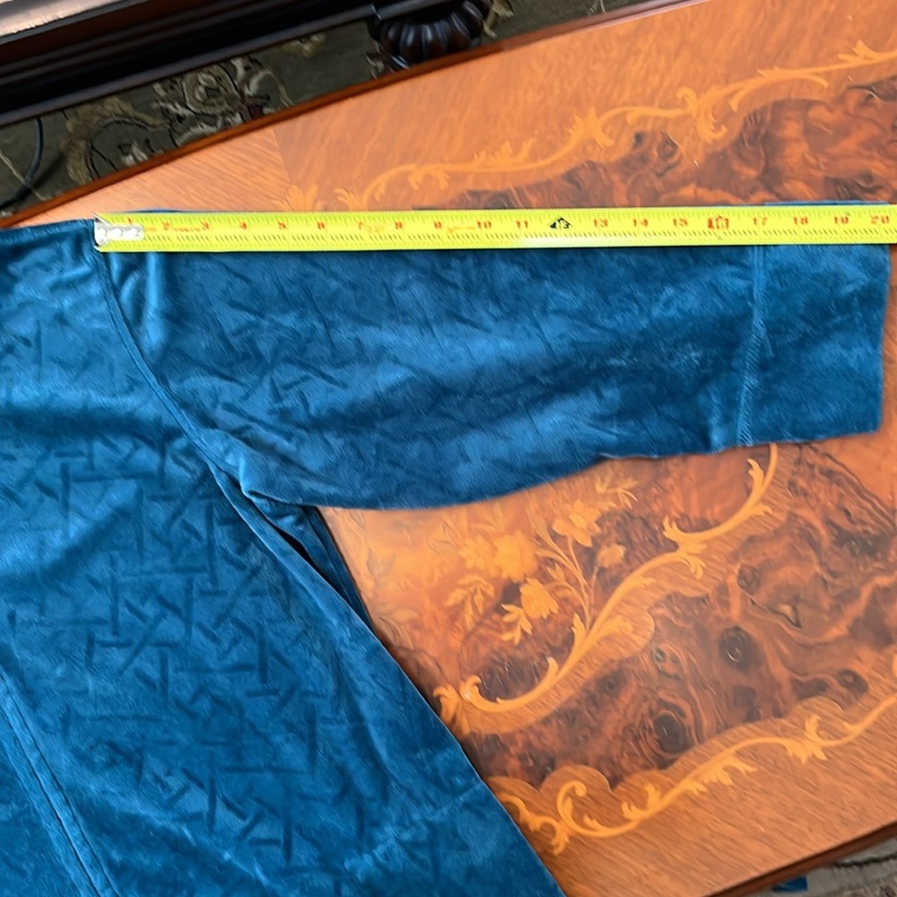 Natori long zip front robe deep green blue size medium - Picture 9 of 9